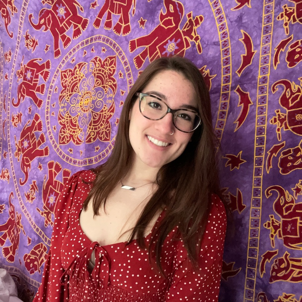 Meet your Posher, Olivia